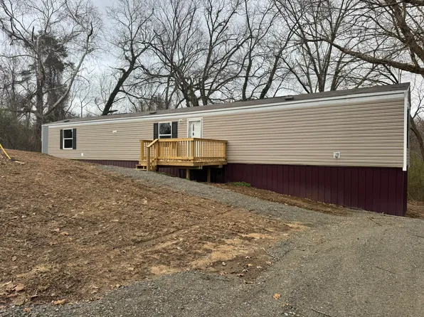 237 Valley Circle Dr, Jamestown, KY 42629