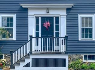 18 Waldron Ct, Marblehead, MA 01945