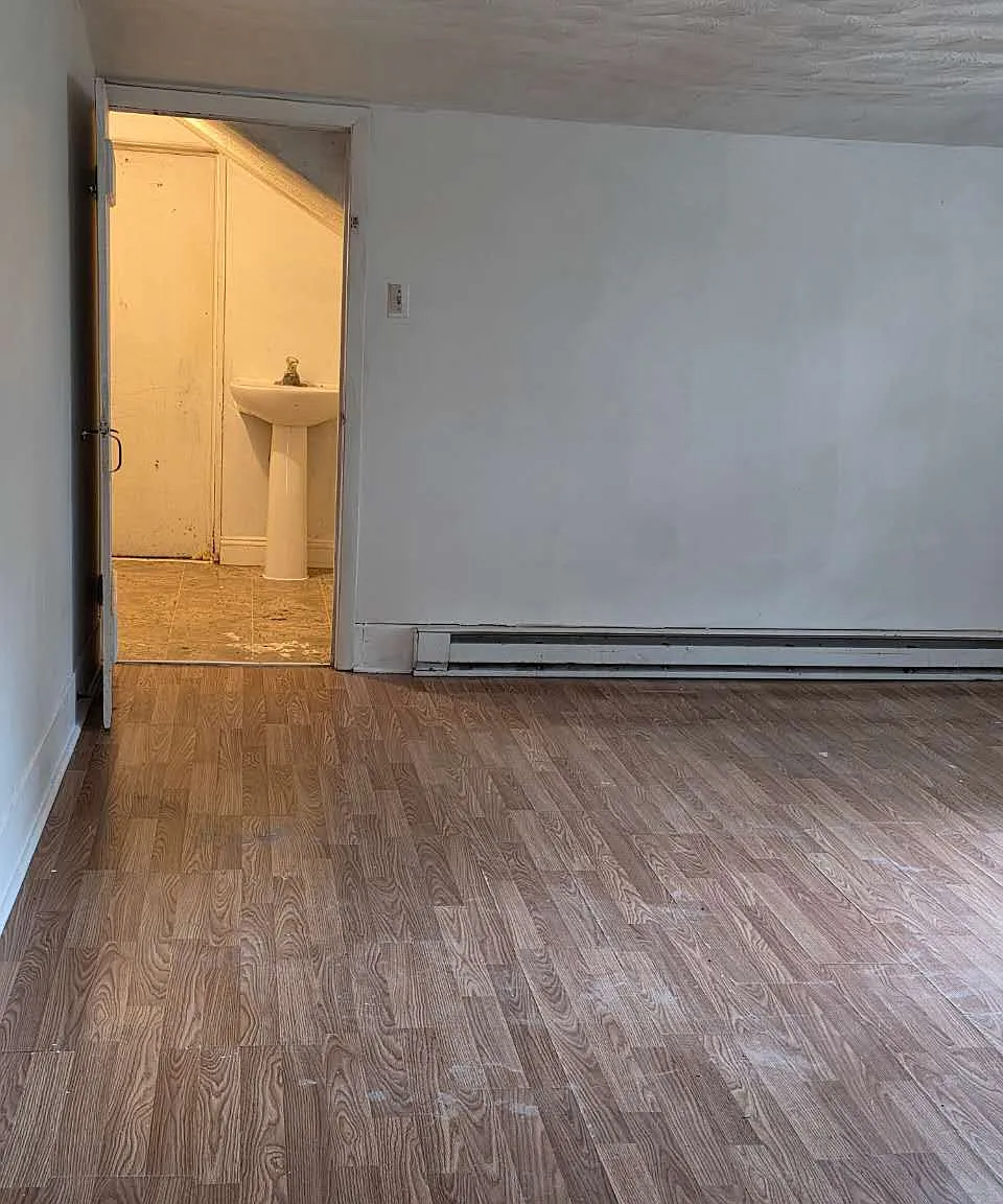 2 bed, 1.5 bath, $1,100 — Photo 4