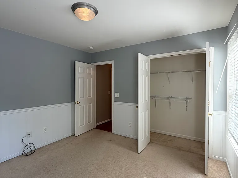 4566 Woodway Dr — Photo 29