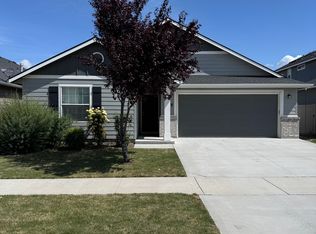 4286 W Peak Cloud Dr, Meridian, ID 83642