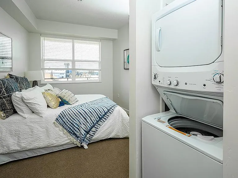 Washer & Dryer in Unit
