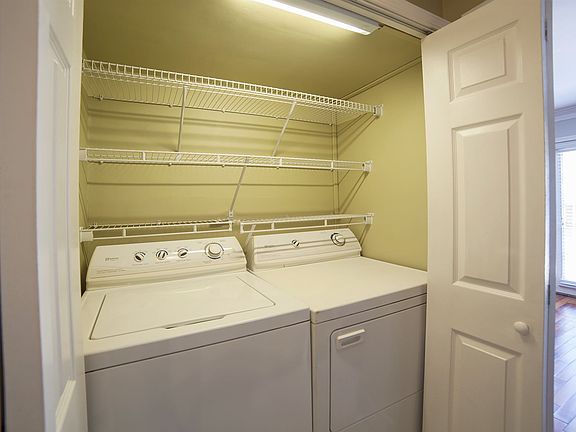 636066785390972156Stone_Manor-2458_FMLS