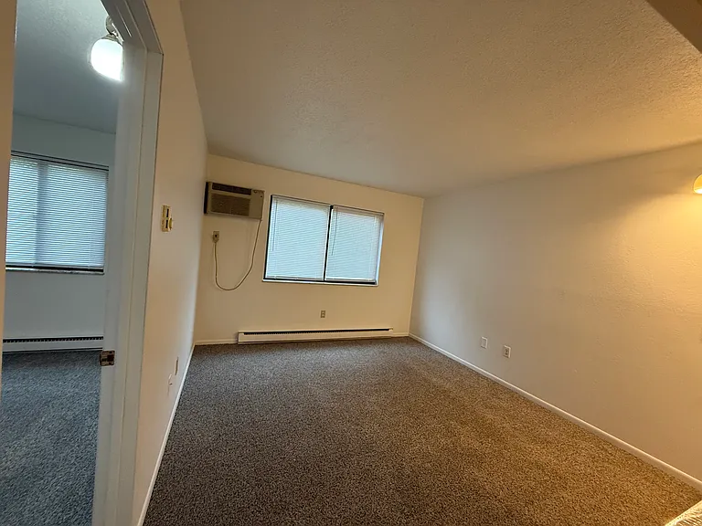 Mensah Apartments Toledo — Photo 8