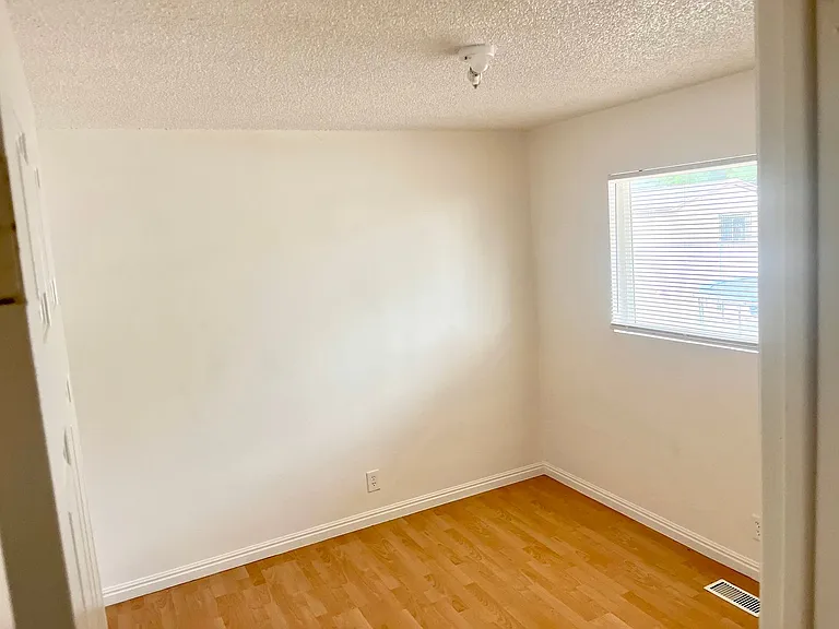 3079 W Lehman Ave — Photo 10
