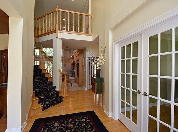 2nd image of 11120 Glenbrook Ln