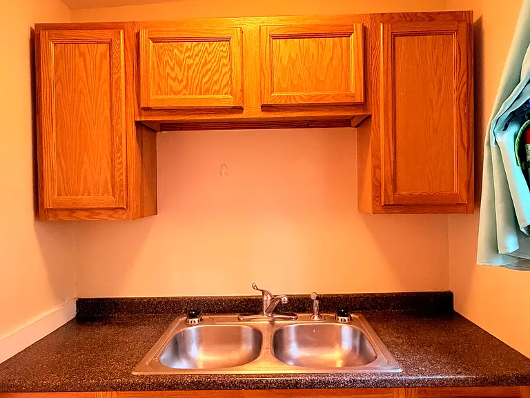 111 College St #3C — Photo 23