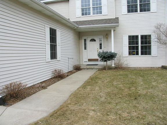2nd image of 2514 Greenwich Cir