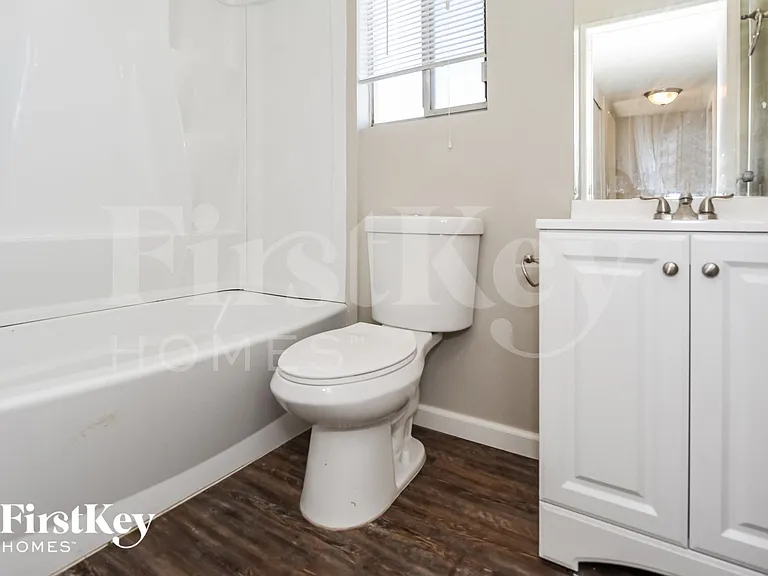 2085 Palora Ave — Photo 9