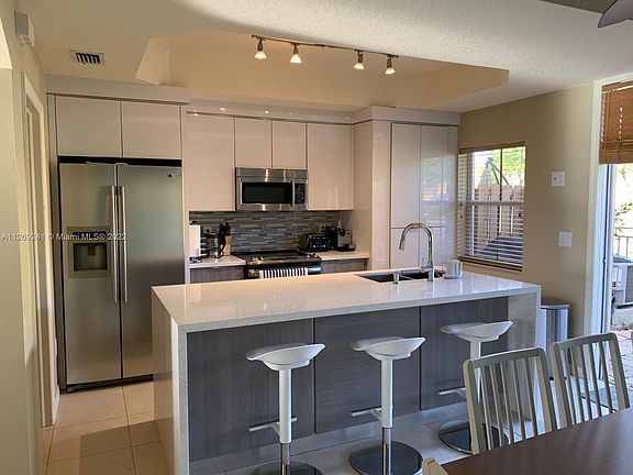 3rd image of 4926 Leeward Ln #3602