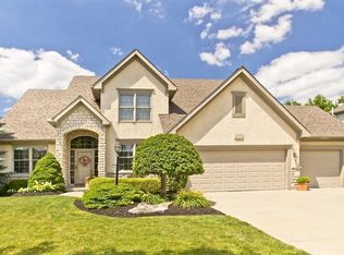 6710 Meadow Glen Dr S, Westerville, OH