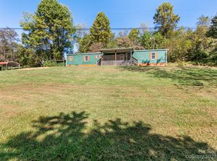 80 Brendell Rd, Candler, NC 28715