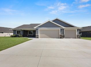 214 Woolgrass Way, Avon, MN 56310