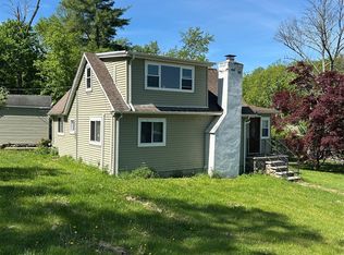 11 Glendale Rd, Greenwood Lake, NY 10925