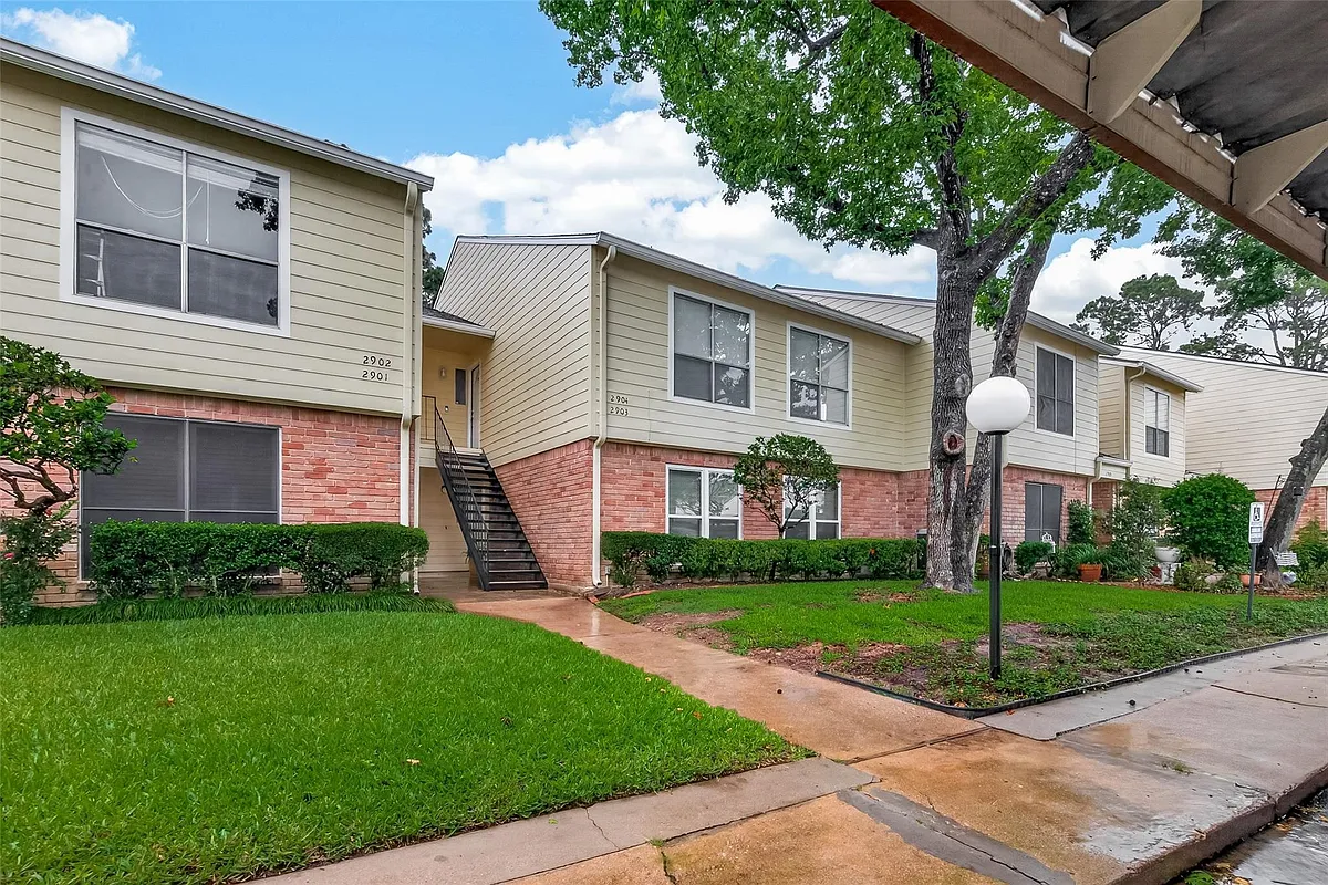 Building Photo - 14555 Wunderlich Dr #2904