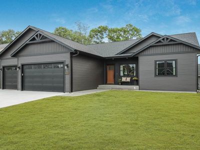 1173 Plum Creek Drive, Eau Claire, WI, 54703