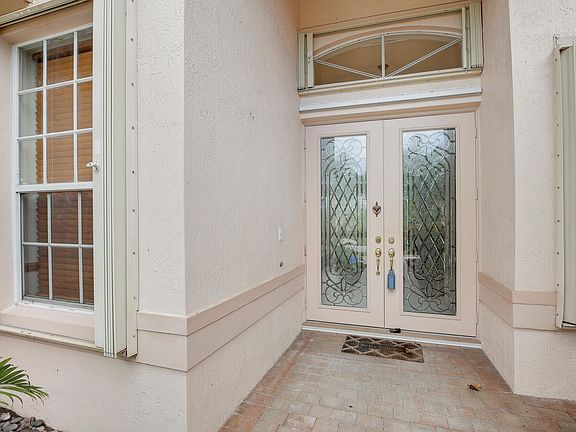 4th image of 6594 Arno Way