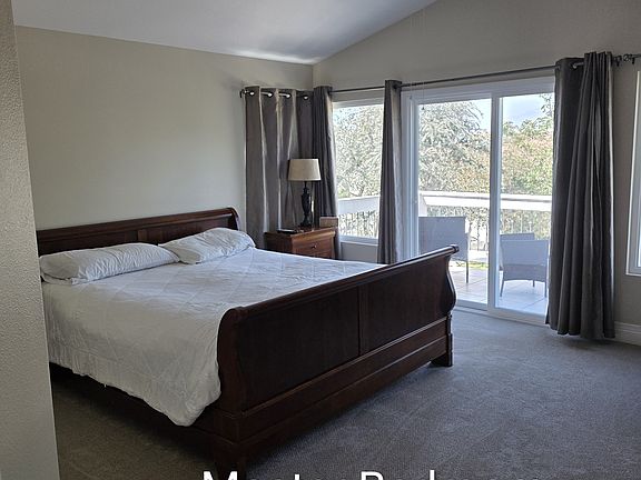 3rd image of 4424 Foxrun Dr