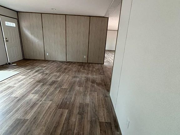 5th image of 34 Foxfire Dr