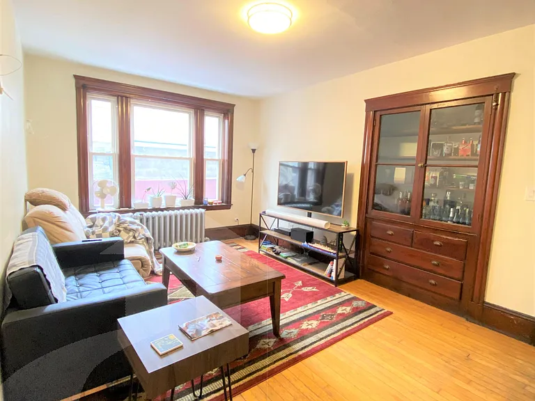 9 Fairfield St — Photo 7
