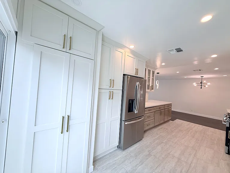 4862 Lindley Ave — Photo 10