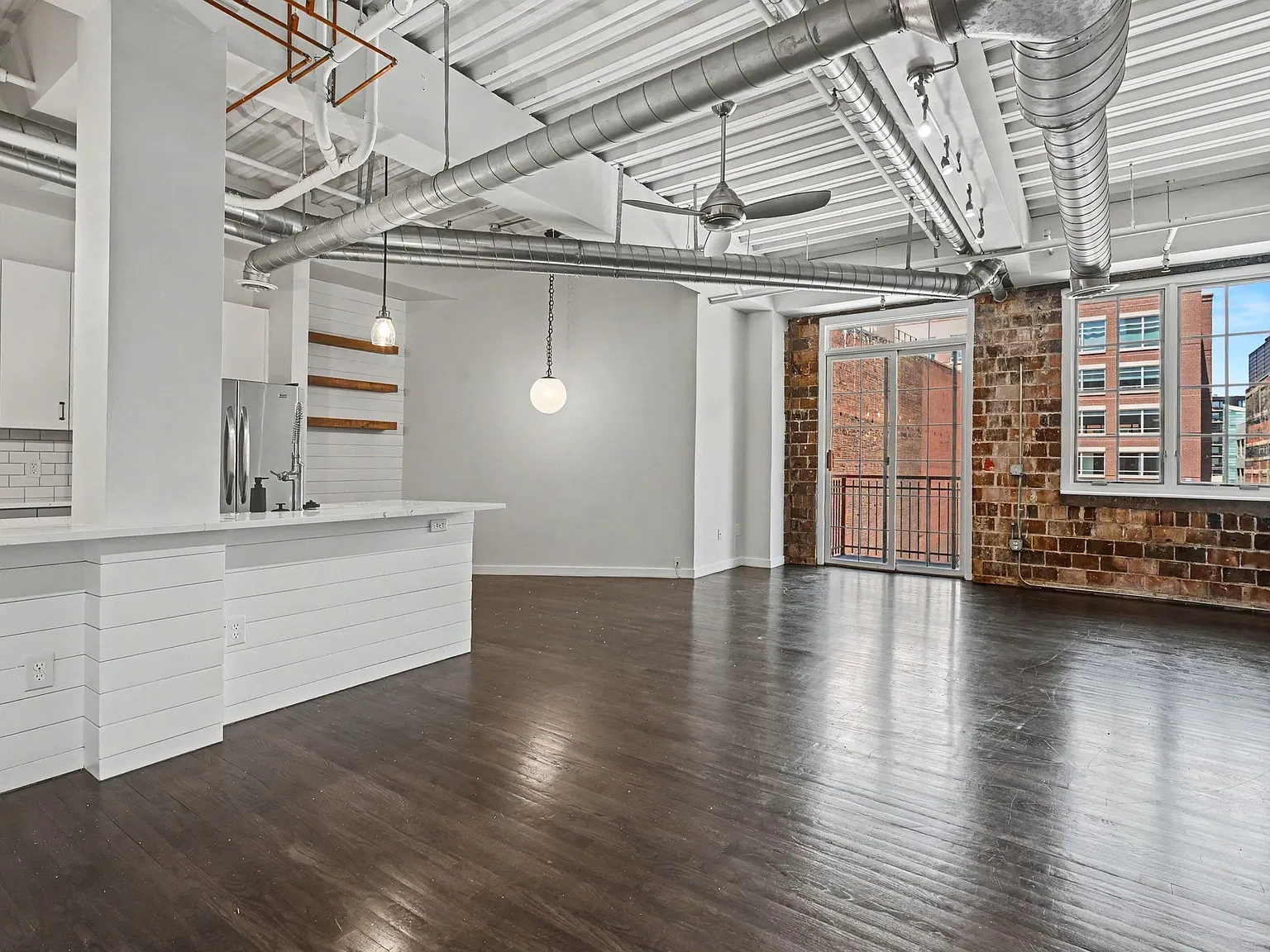 1 bed, 1.5 bath, 1020 sqft, $2,150 — Photo 4