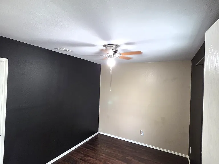 502 Chapote Ave — Photo 20