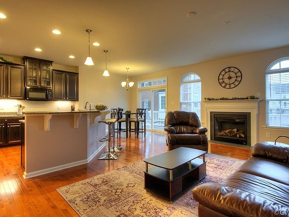 3rd image of 1810 Liesfeld 1810 Gln