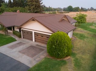 8545 Mecca Rd, Elk Grove, CA 95624