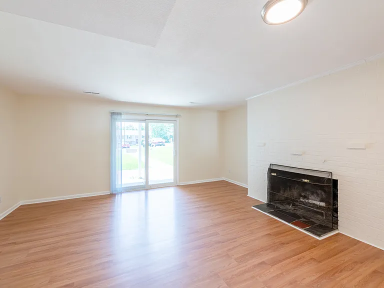 Sherwood Park — Photo 10