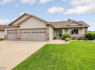 1841 Pentland St, West Fargo, ND