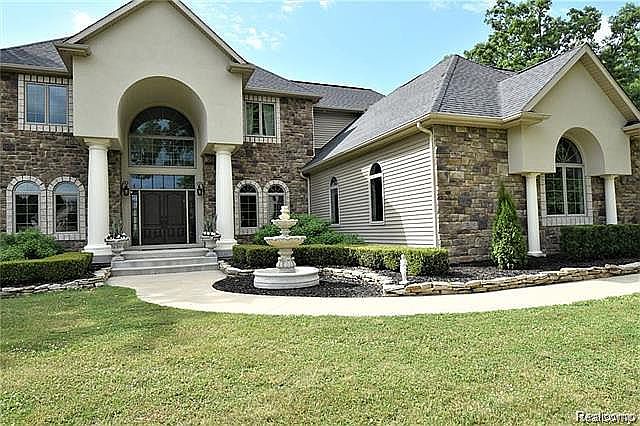 1st image of 4610 Bunnel Lake Dr