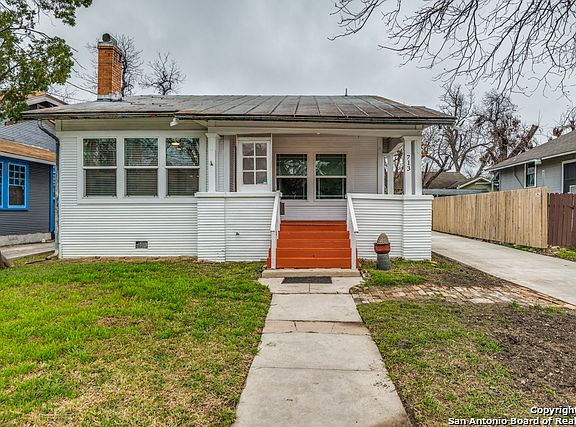 2nd image of 713 E Ashby Pl