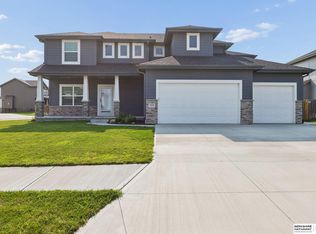 7806 S 199th St, Gretna, NE 68028