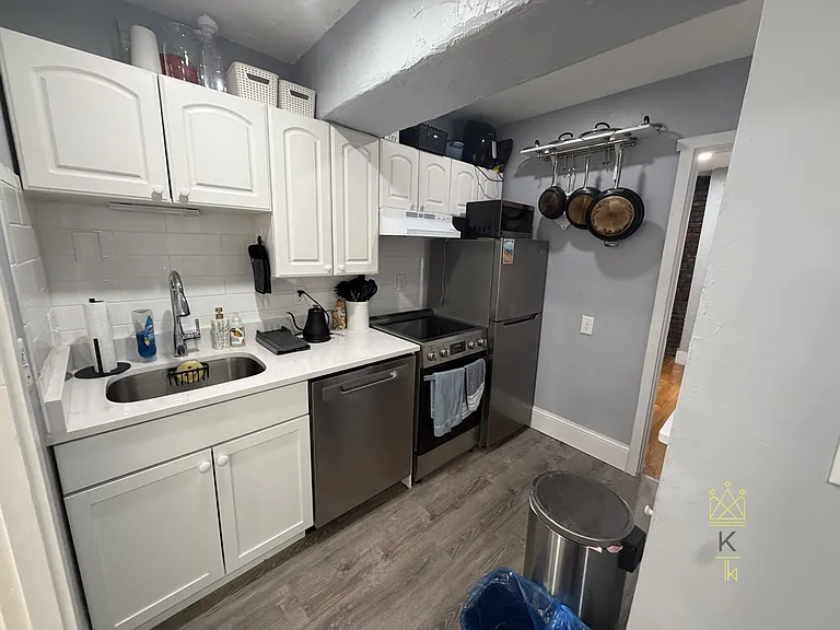 39 Irving St #1 — Photo 2