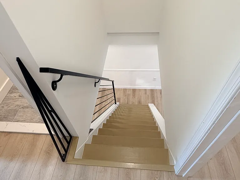 133 W Price St — Photo 6