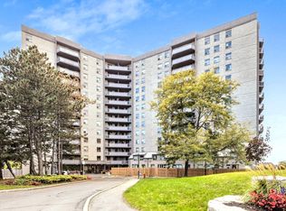 2881 Richmond Rd, Ottawa, ON K2B 8J5