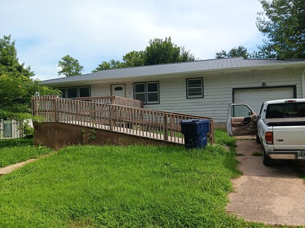109 Steele St
