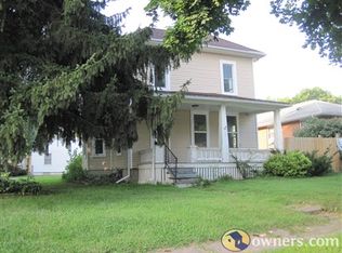 326 32nd St NE, Cedar Rapids, IA 52402