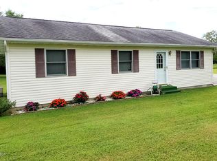 1724 Walnut Hill Rd, Centralia, IL 62801