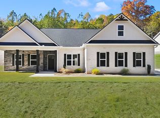 327 Ayers Creek Dr, Toccoa, GA 30577