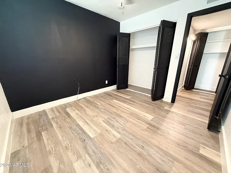 2116 E Marconi Ave — Photo 11
