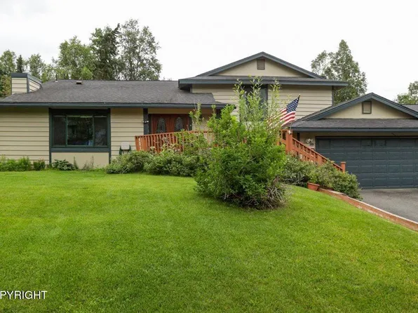 8380 Pioneer Dr, Anchorage, AK 99504