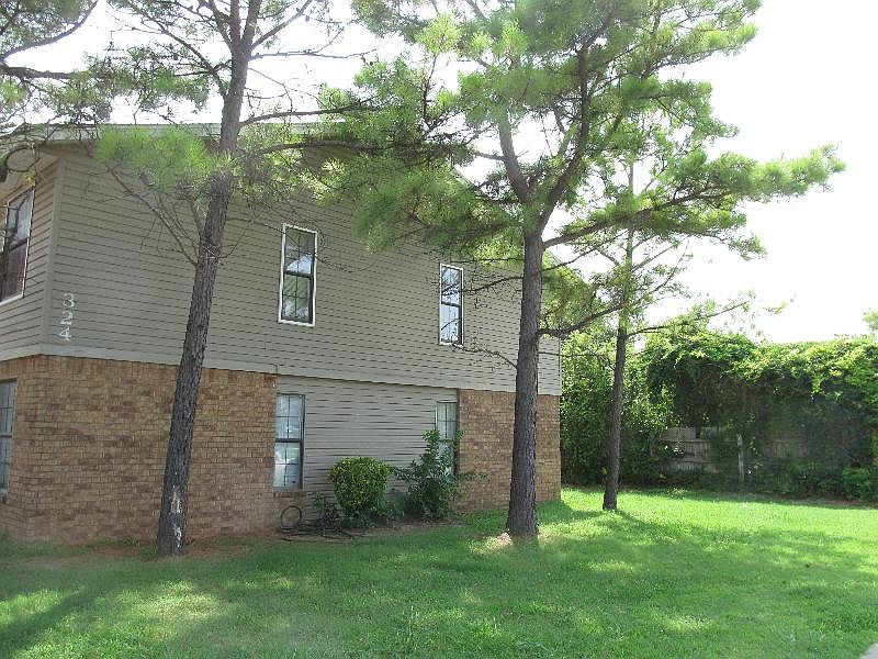 1st image of 316 Chalmette Dr APT B