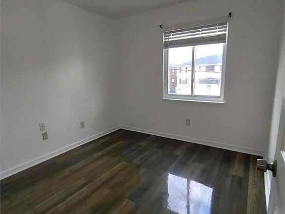 4th image of 3116 Fordhaven Rd APT 3