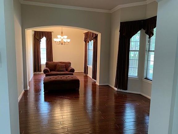 5th image of 3122 Coleshire Dr