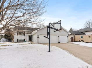 950 Herbert St, Jordan, MN 55352