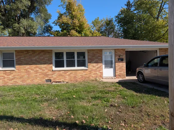 301 E Washington St #301, Morton, IL 61550