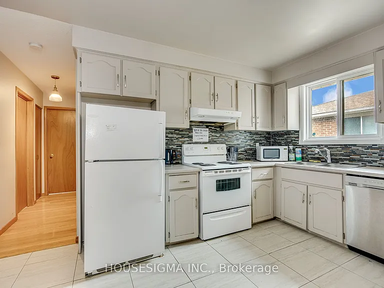 115 Scenic Wood Cres — Photo 8