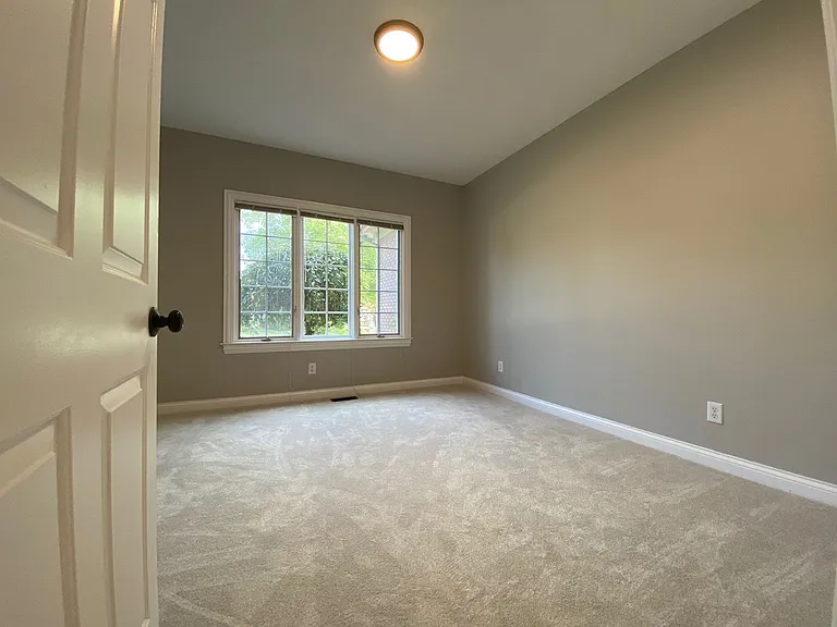 5665 Stone Lake Dr — Photo 22